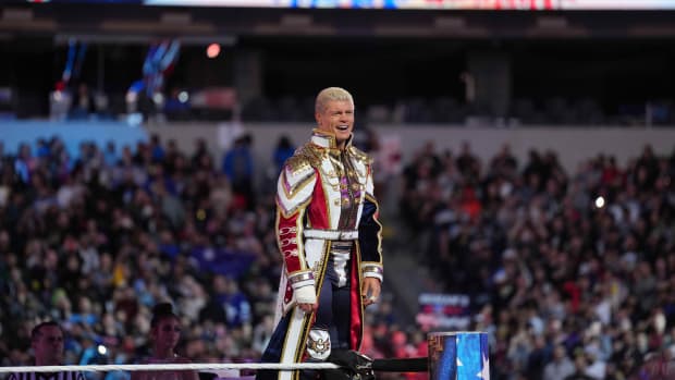 9b414efa-2706-44a5-80b4-61ce41de57b6-USP_Wrestling__WWE_Wrestlemania_Night_2_2